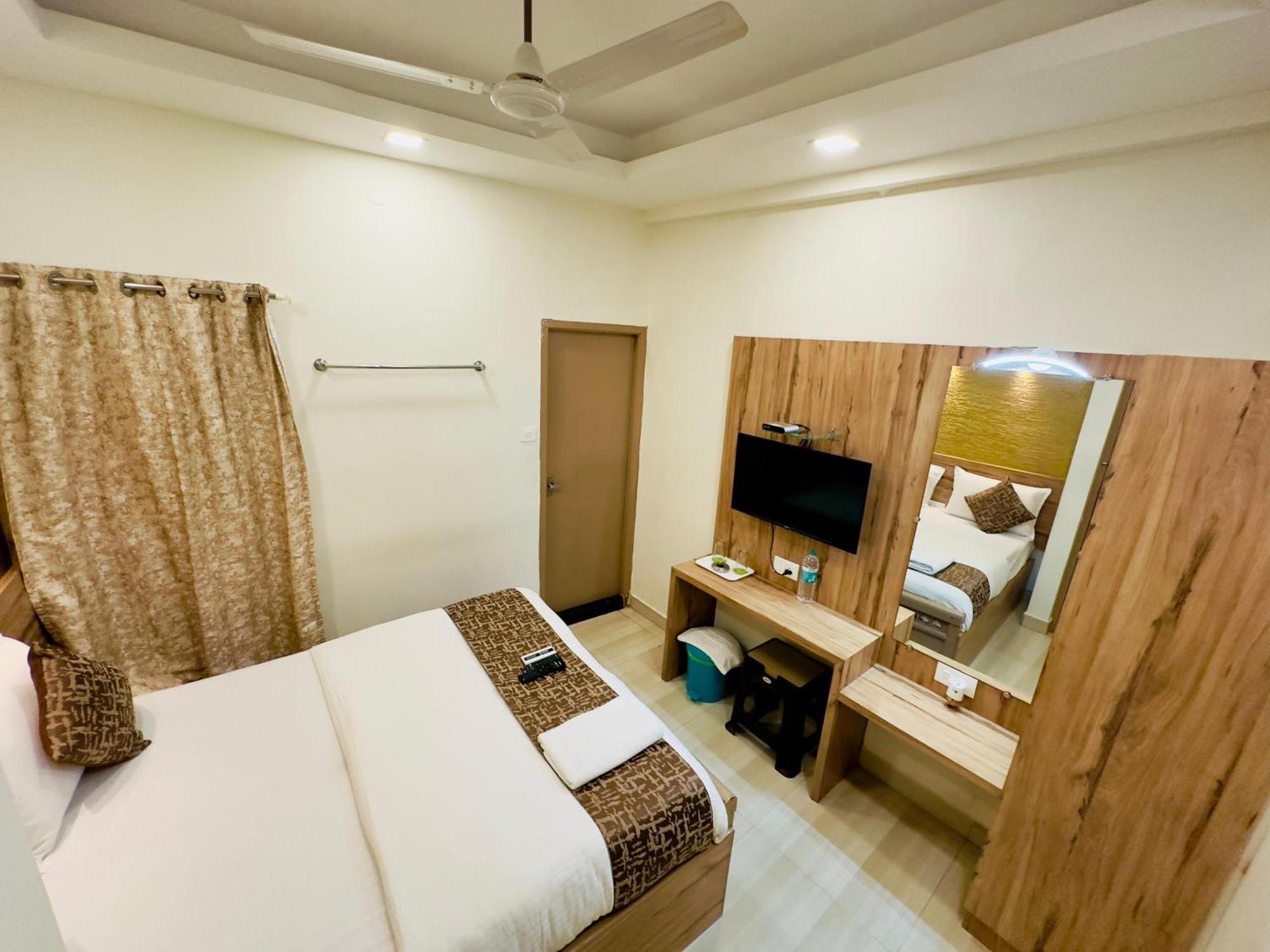 Stay Court - Business Class Hotel - Near Central Railway Station Chennai Ngoại thất bức ảnh